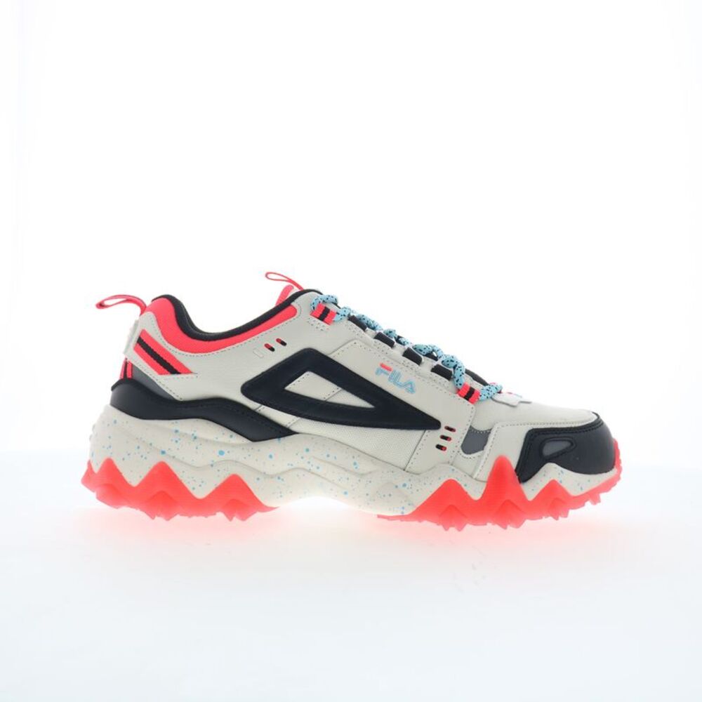 Fila Womens Oakmont TR Trail White Shoes (NWT)